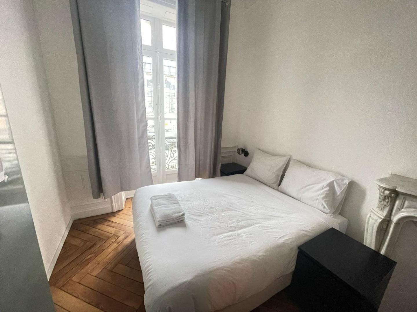 Appartement T2 Renove Vue Sur Le Centre De *